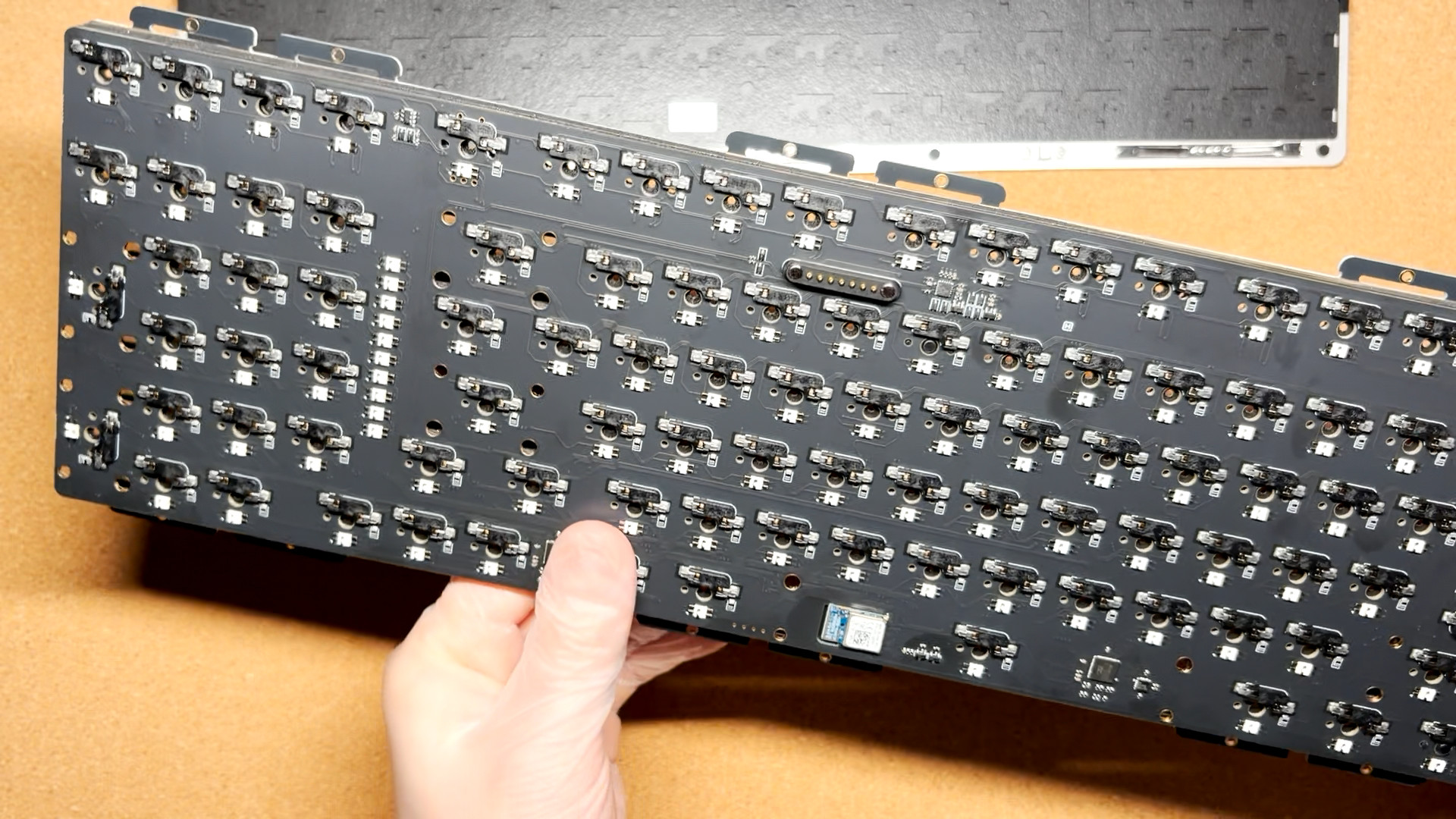 安装PCB